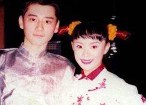 孙俪在14年前差点嫁给他,今身价上亿开豪车,邓