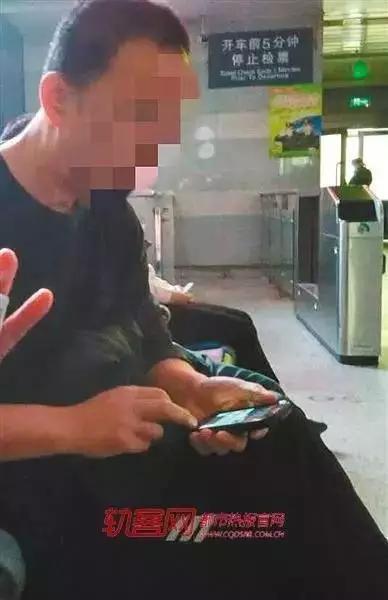 奇葩!男子离婚后，前丈母娘带着新任男友与他