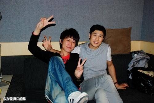 歌红人不红,当下最流行音乐全部出自他,和小沈