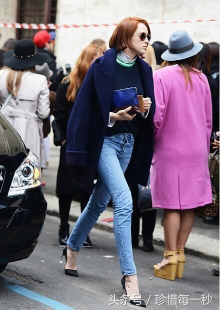 穿高跟鞋时不穿袜子是什么感觉?