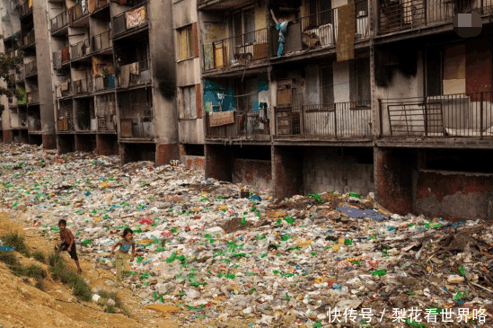 日本最脏的地方: 人们乞讨度日, 黑道横行, 警察
