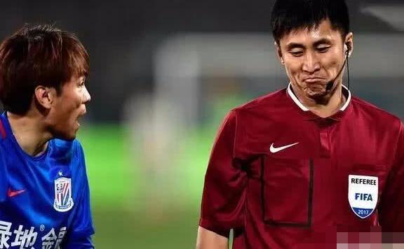 在马宁主裁的比赛里,有没有上港输或者平的比