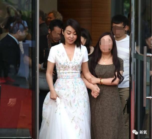 因为这个部位没长好,杨幂怎么整都不如刘亦菲