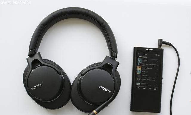 大法信仰的自我肯定 索尼MDR-1AM2与MDR-1