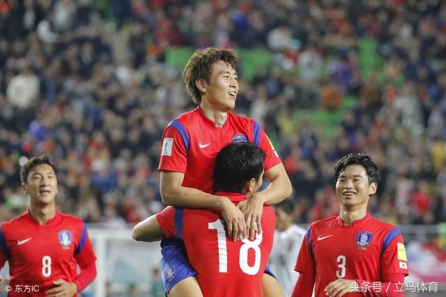 韩国传统?14年世界杯3战0胜回国,打条幅唱衰