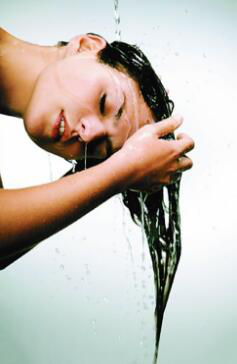 大同杰进补发养发告诉你洗头时头发掉的厉害该