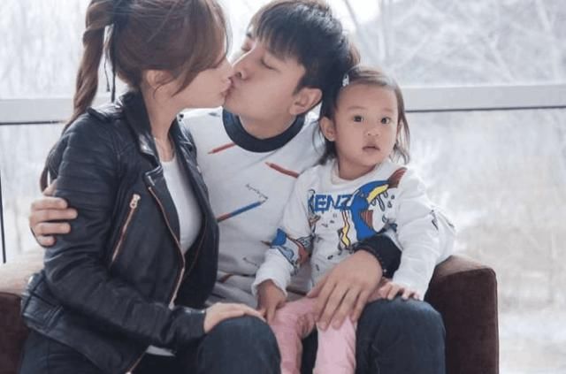 李小璐PGone很早就在一起看维密走秀,卓伟:好