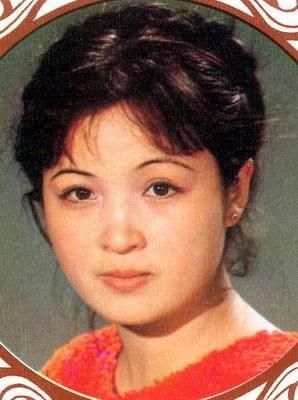 致敬87版红楼梦经典贾元春成梅生活照集锦:好