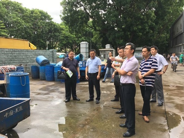 市城管局分类中心组织调研福田区梅林农批市场