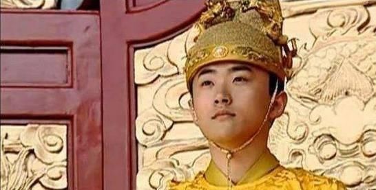 朱棣修建北京城时,天安门上的华表和神兽有啥