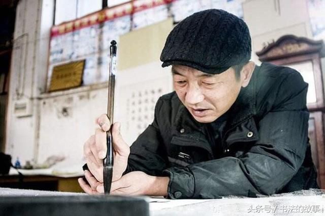 10岁街头卖春联,勤练书法近50年,主攻楷书!堪