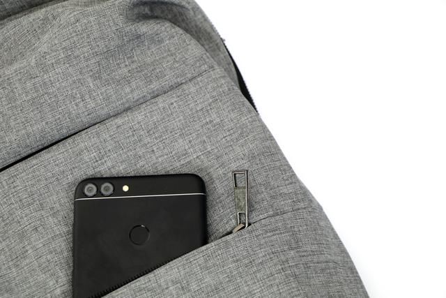 后置双摄的全面屏手机 华为畅享7S上手体验