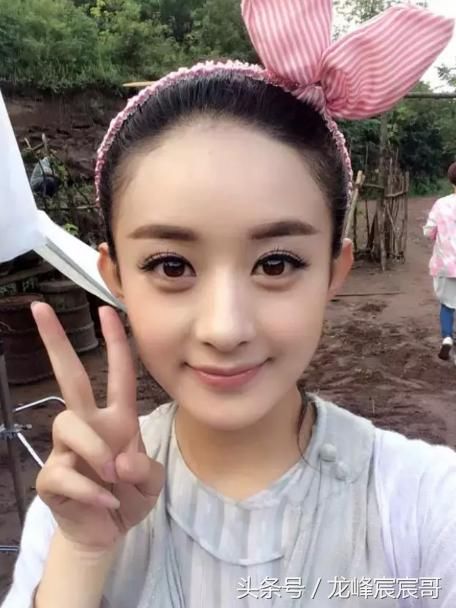 娱乐圈圆脸女星,杨紫75分,赵丽颖95分,最后一位满分都不够