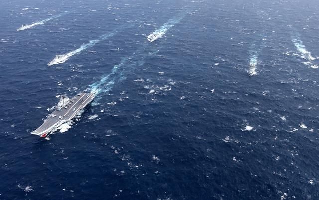 今天是中国海军建军69周年!