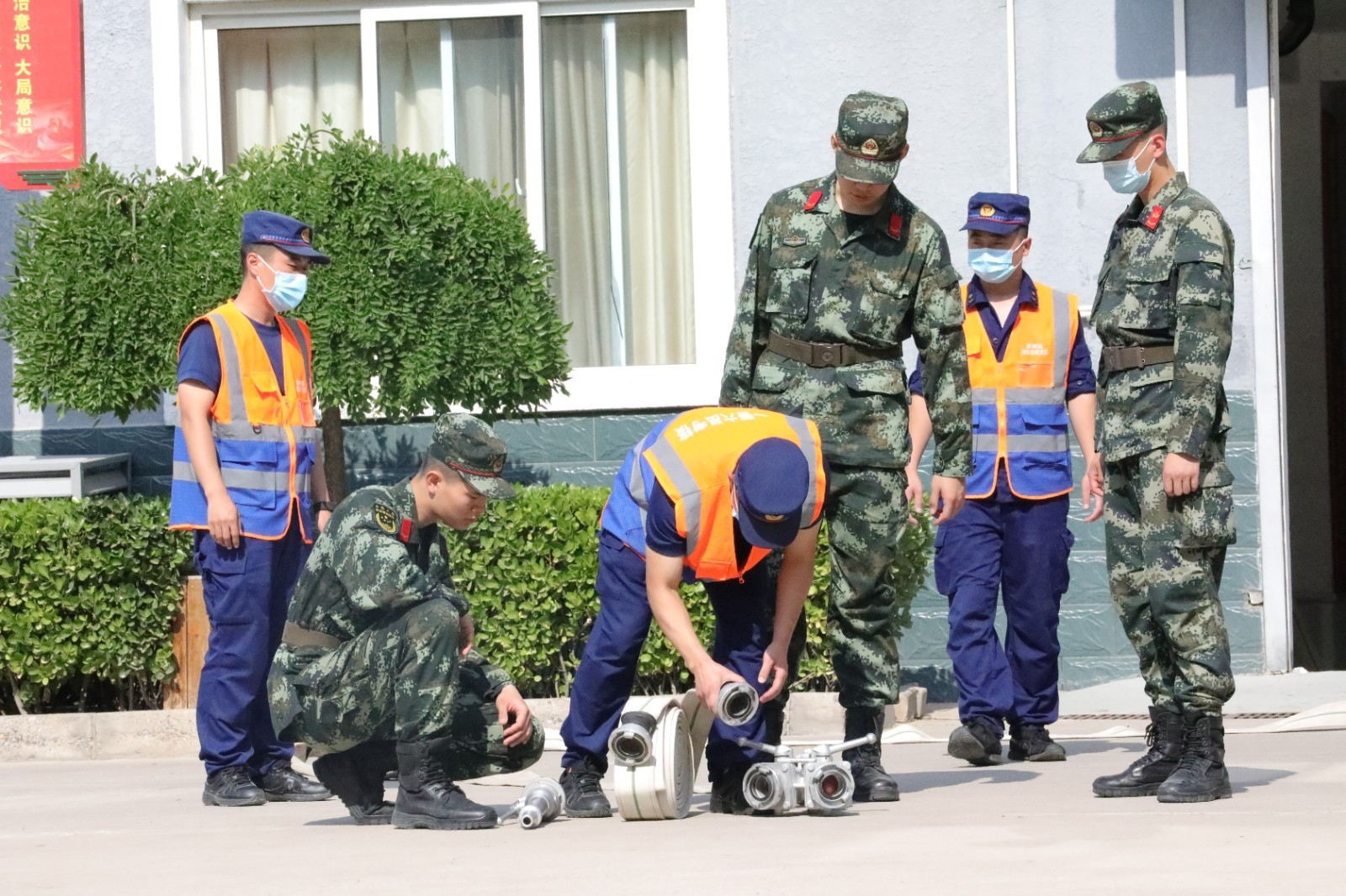 武警官兵消防技能培訓