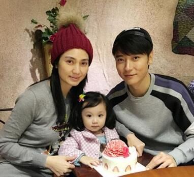 她们都是二婚才遇到真爱,个个堪称人生赢家!