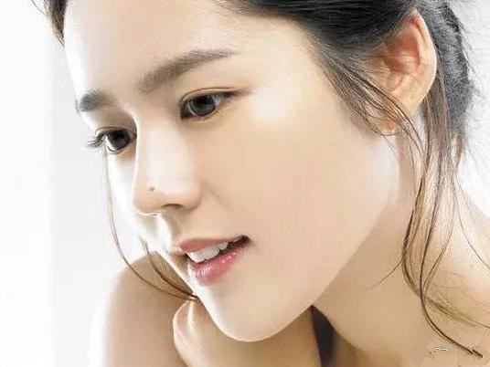 盘点那些有痣更加美丽的女明星 盘点那些有痣更加美丽的女明星