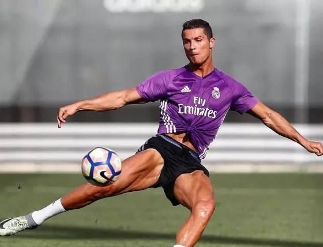 各国球员体质秒杀国足大肚腩,国足世界杯是