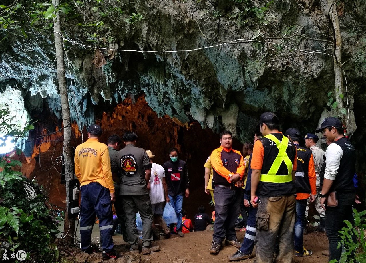 泰国12名青年足球队成员及教练洞穴游玩失踪