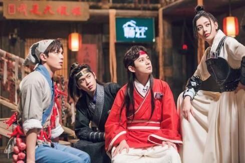 《我是大侦探》电视首播!何炅邓论脑洞大开解