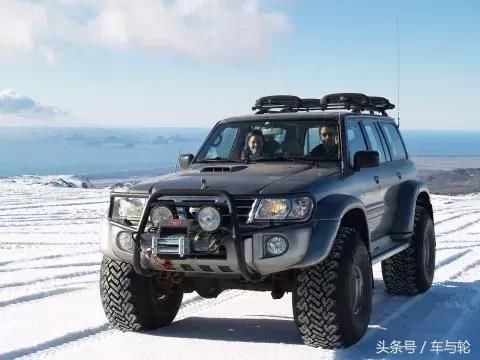 宽轮胎or窄轮胎 区别不止外观-北京时间