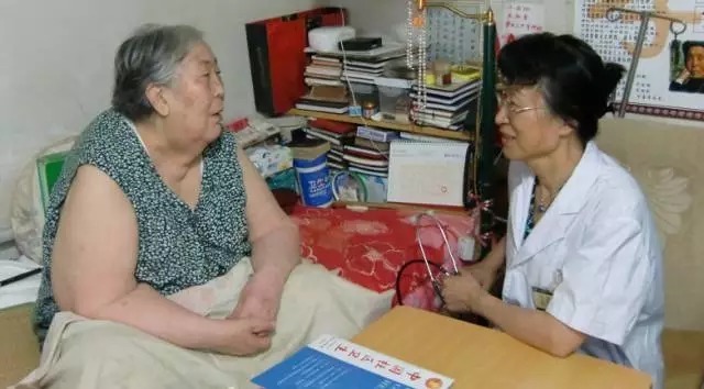 “拼命三娘”杜雪平：做真正的百姓家庭医生