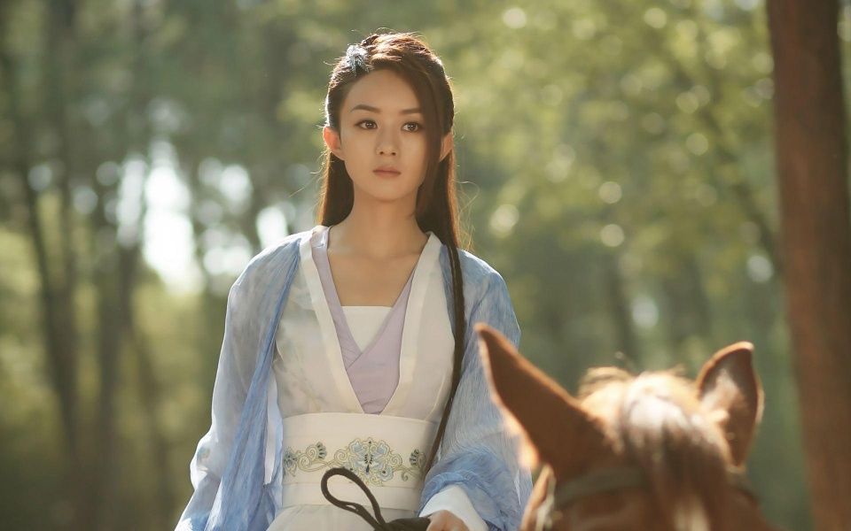 赵丽颖恋情曝光,胡歌微博惨遭沦陷,网友:放过老