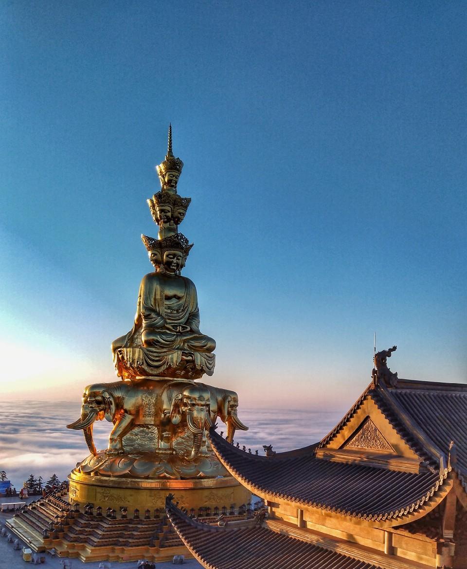 千年历史"佛国仙山"峨眉山--难以忘怀的仙境!