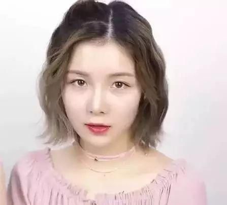 短发妹子:内扣、泡面头、外翻,到底哪款发型适