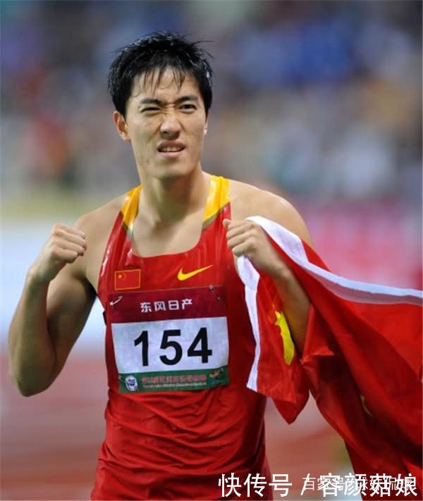他是中国收入最高的运动员,共有三任妻子,前两