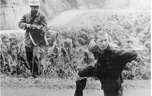 南疆自卫反击战中,越军见到他就跑,原因让人忍