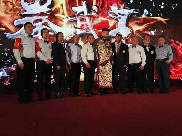 亚洲KO之王!张君龙连续19场比赛击倒对手,力