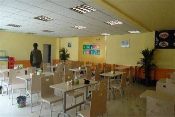 农民工存款10万在老家做什么好?专家建议这3