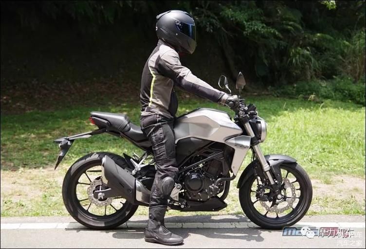 宝马G310的强劲对手 CB300R试车报告