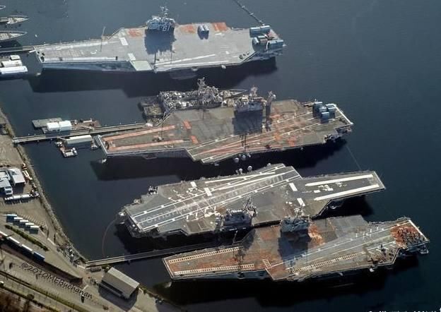 此外,美国还有数量庞大的退役航母群,这批航母一部分被拆解,还有一