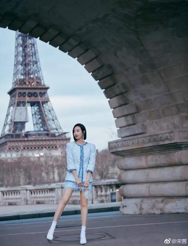 黎时尚周上演唇妆大戏,刘雯范冰冰宋茜同款色