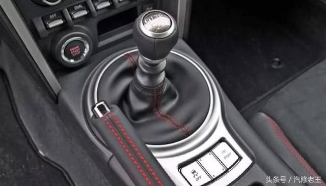手动挡汽车的这几个优点 自动挡司机只有羡慕