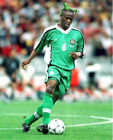 野兽足球的巅峰!一帮不知多少岁的bug,最暴力