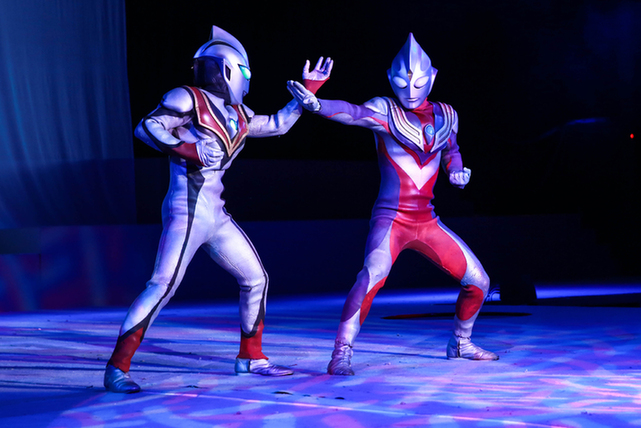 奥特曼展览澳门开幕 真人版舞台剧同时上演