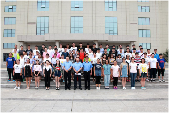 威高集团公司举办威高爱心基金助学仪式88名