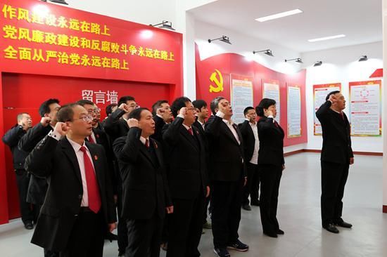 蓟州法院组织党员干警参观蓟州警示教育展览