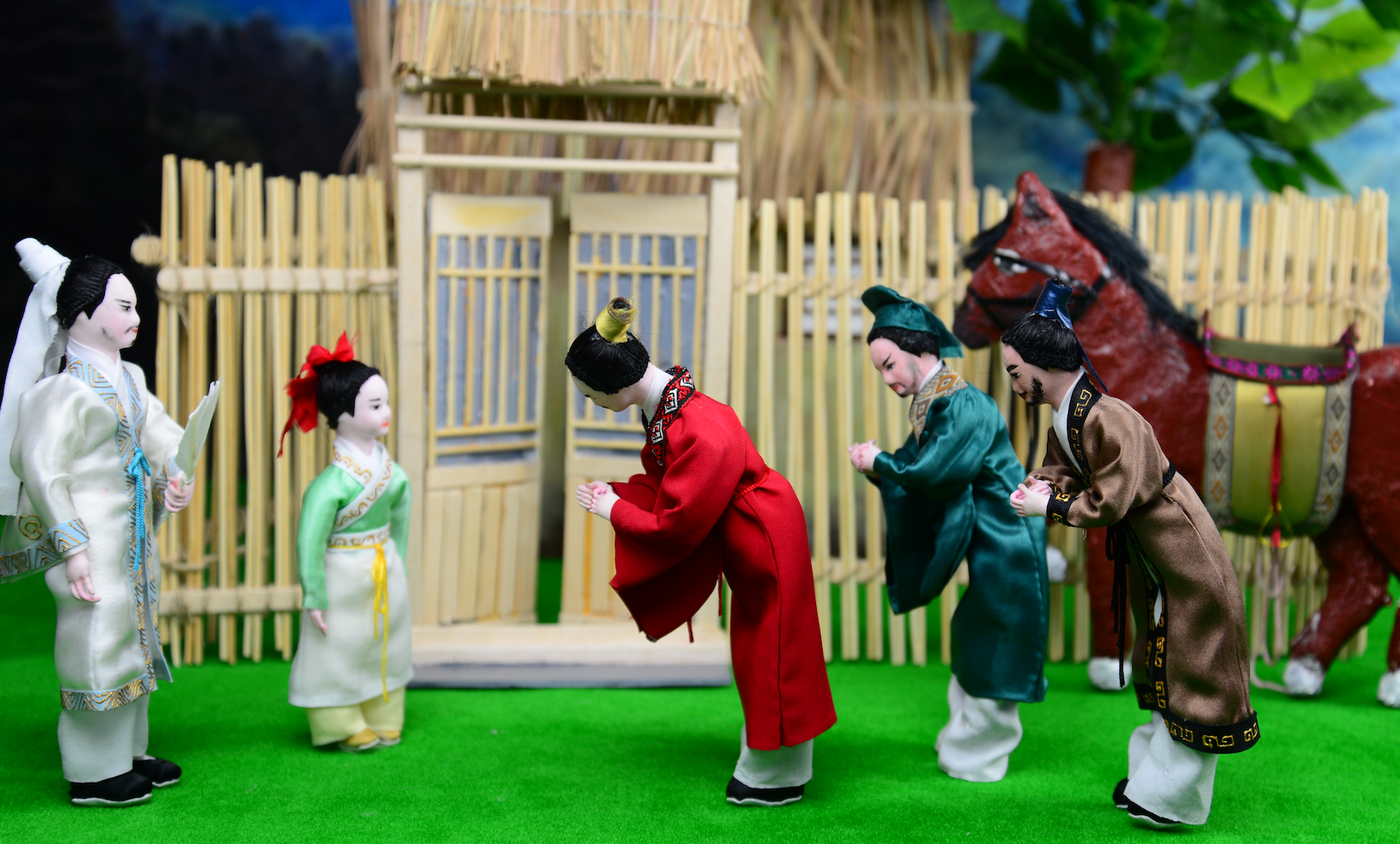 北京市第十二中学南站校区:绢人成语定格动画《三顾茅庐》 北京市第十二中学南站校区:绢人成语定格动画《三顾茅庐》