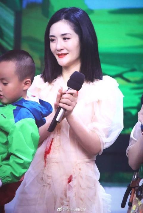谢娜录完节目马上回家看娃 怀孕时张杰为她付出这么多