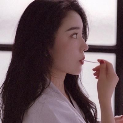 2018最火爆微信头像女生成熟