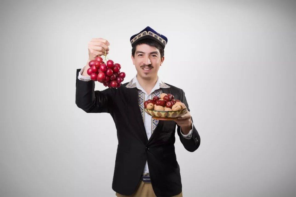 河南人、东北人惹了谁?这个感动中国的新疆小