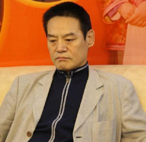 曾是国家一级演员,却因离婚"倾家荡产"如今儿子为他挣足面子!