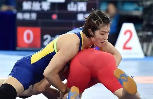 韩国女子摔跤比赛图片