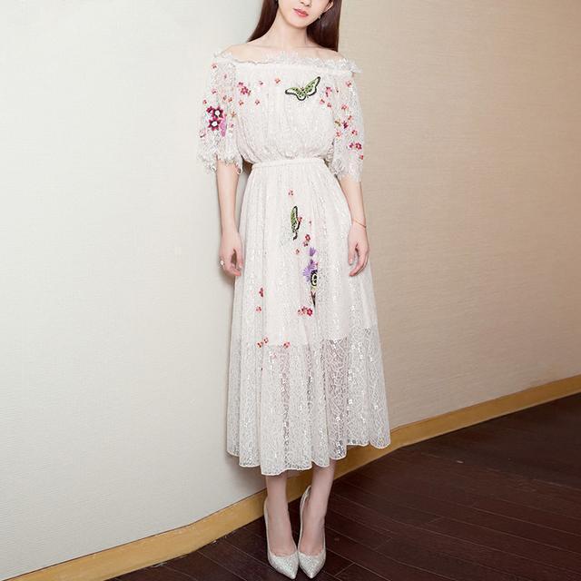 赵丽颖在《楚乔传》发布会穿蕾丝长裙+高跟鞋