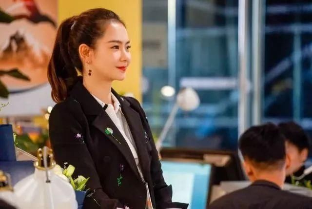 比《北京女子图鉴》更火的是那些戚薇带火的美