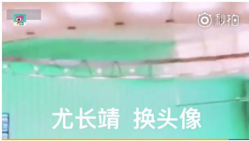 蔡徐坤范丞丞陈立农小鬼抵达洛杉矶,粉丝机场